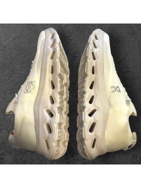 LOEWE x On Cloudtilt - White - Size 10